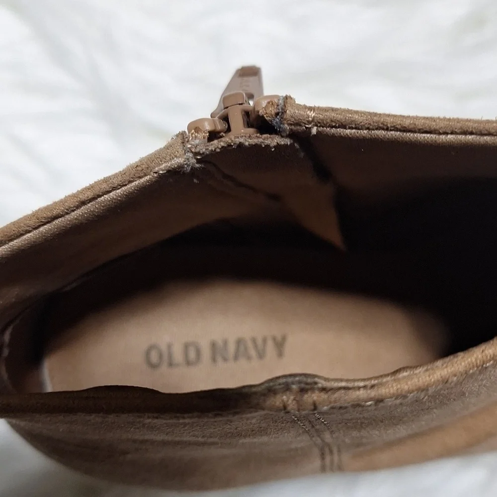 Old Navy Tan size 8 ankle boots